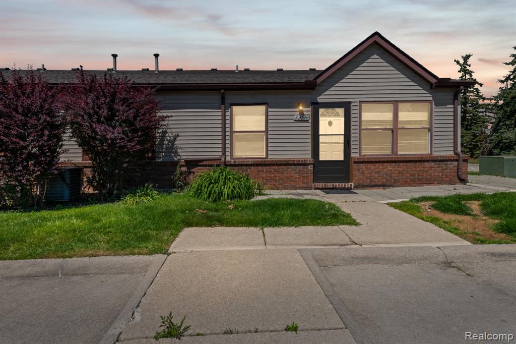 23622 Cottrell Street, 5, Clinton Twp, MI 48035