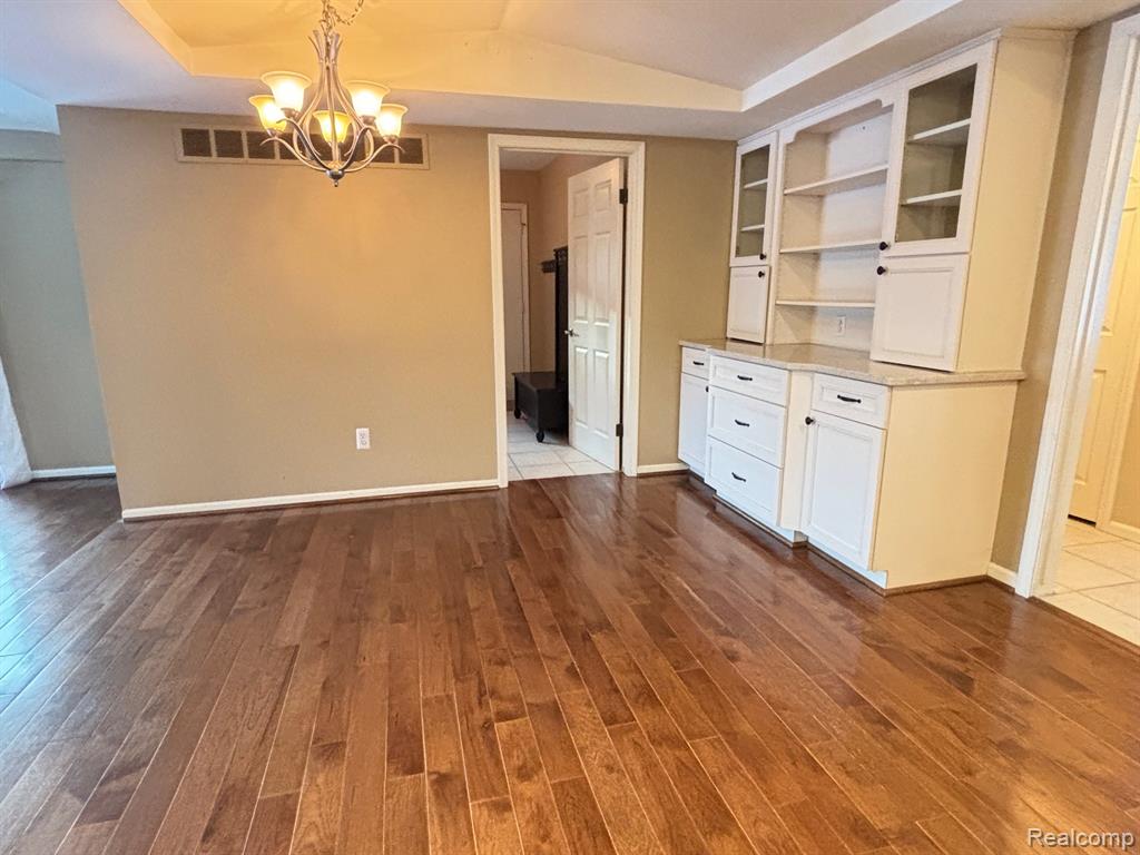 2695 Homewood Drive, Troy, MI 48098 — Photo 8