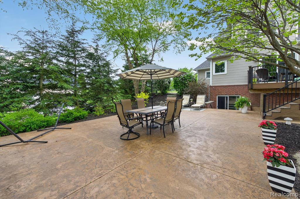 8746 N Hills Court, Howell, MI 48843 — Photo 44