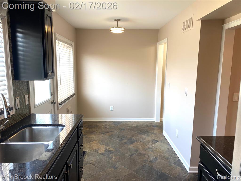 4815 Mansfield Avenue, Royal Oak, MI 48073 — Photo 19