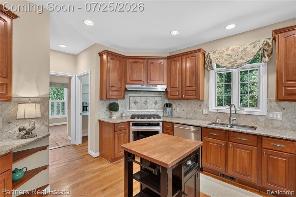 5935 Winans View Court, Pinckney, MI 48169 — Photo 21