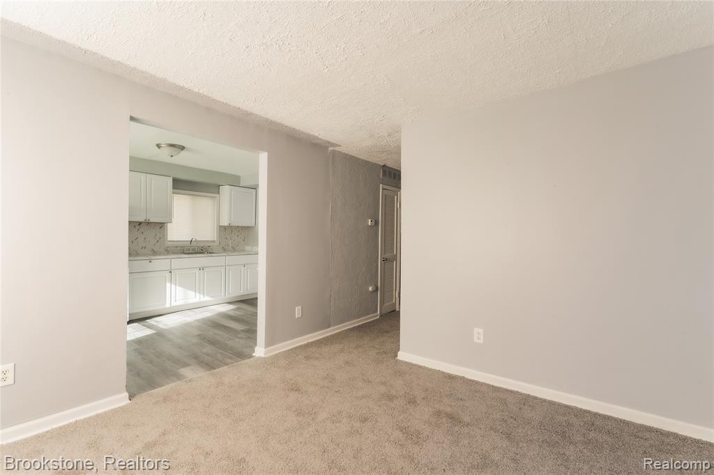 466 Wyoming Avenue, Pontiac, MI 48341 — Photo 5