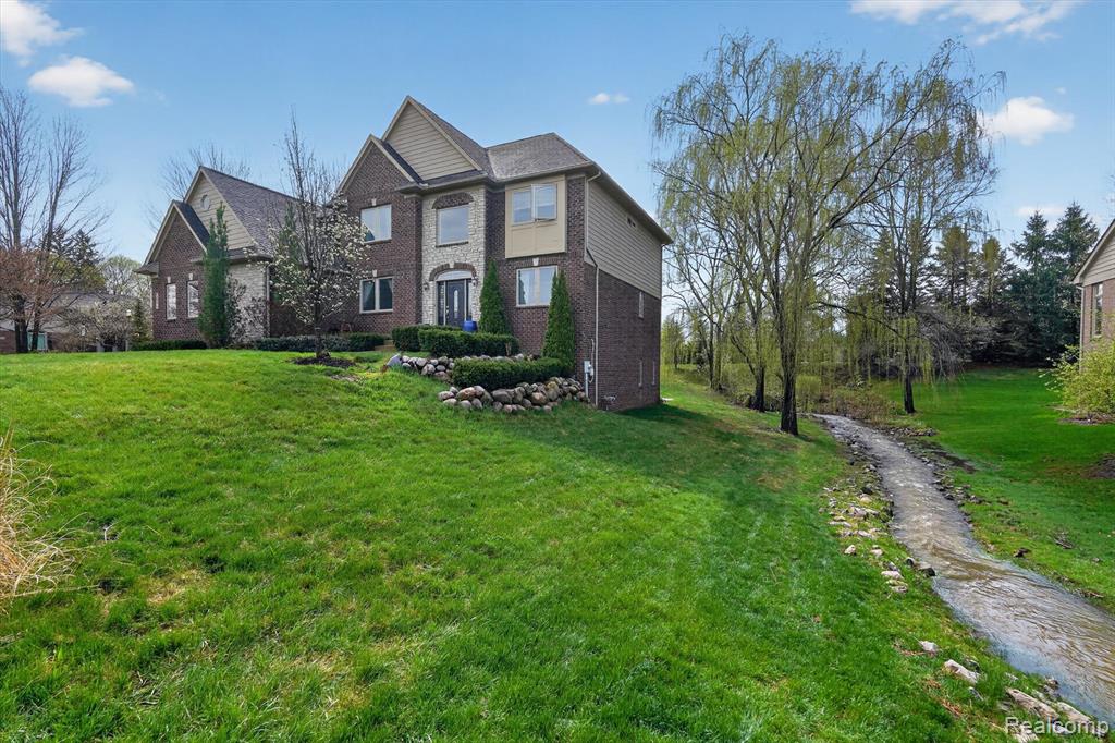 48877 Wildwood Court, Plymouth, MI 48170 — Photo 3