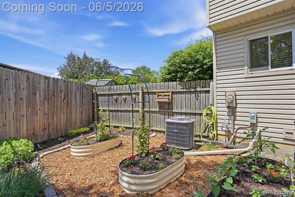 16128 Touraine Drive, Clinton Twp, MI 48038 — Photo 30