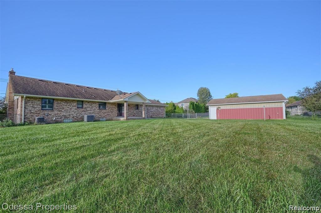 16185 24 MILE Road, Macomb, MI 48042 — Photo 31