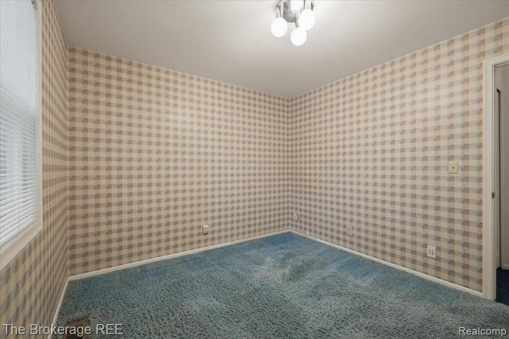 4375 Esta Drive, Flint, MI 48506 — Photo 33