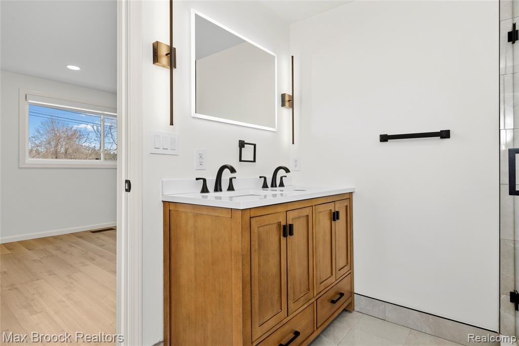 5316 CENTERBROOK Drive, West Bloomfield, MI — Photo 53