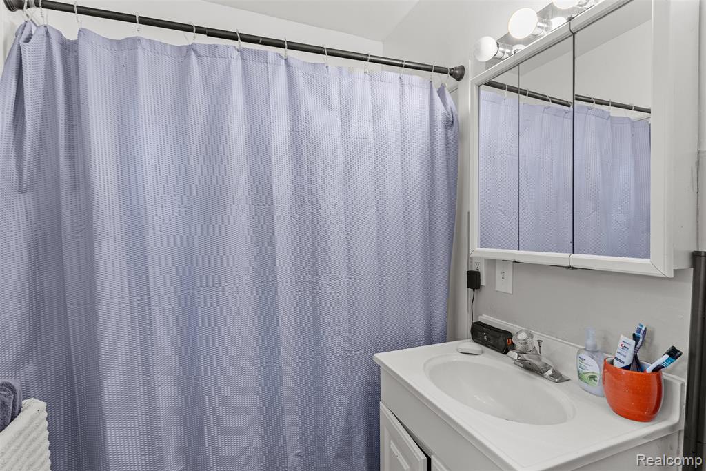 7021 E Carpenter Road, Davison, MI 48423 — Photo 15