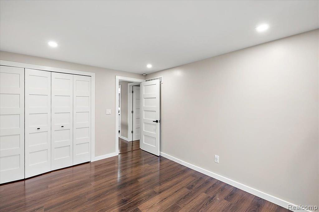 1570 S HILL Boulevard, Bloomfield Hills, MI 48304 — Photo 27