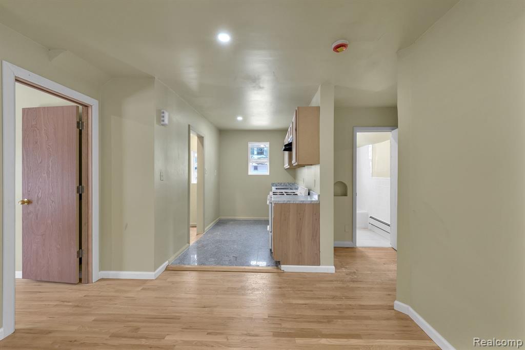 20035 Coventry Street, Highland Park, MI 48203 — Photo 22