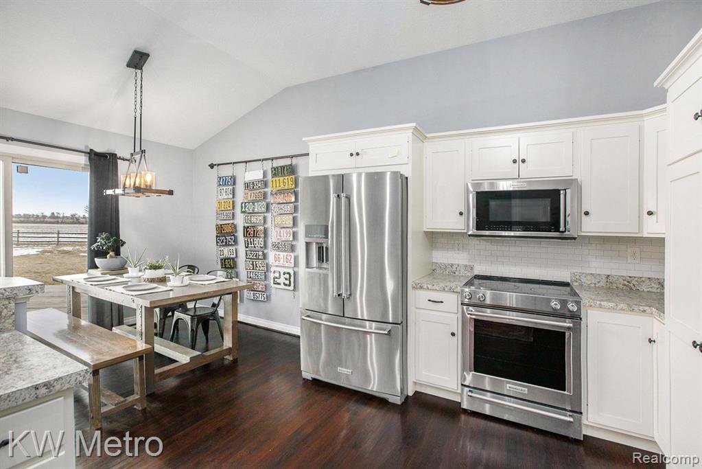 7524 AUDUBON Lane, Newport, MI 48166 — Photo 11
