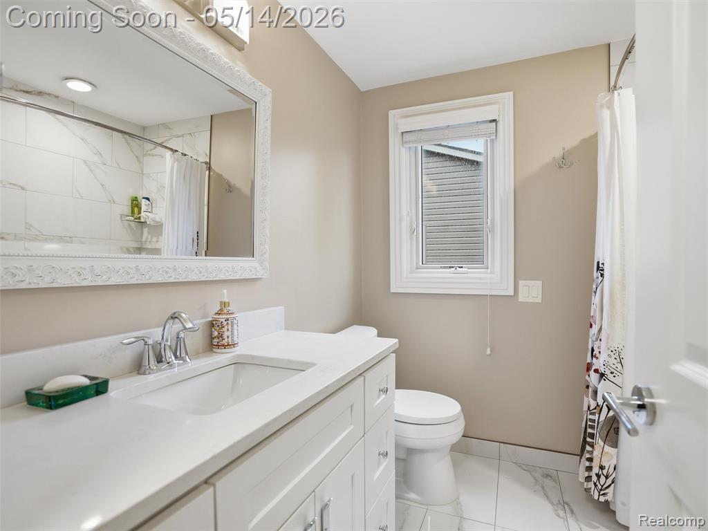 2092 Langham Drive, West Bloomfield, MI 48323 — Photo 37
