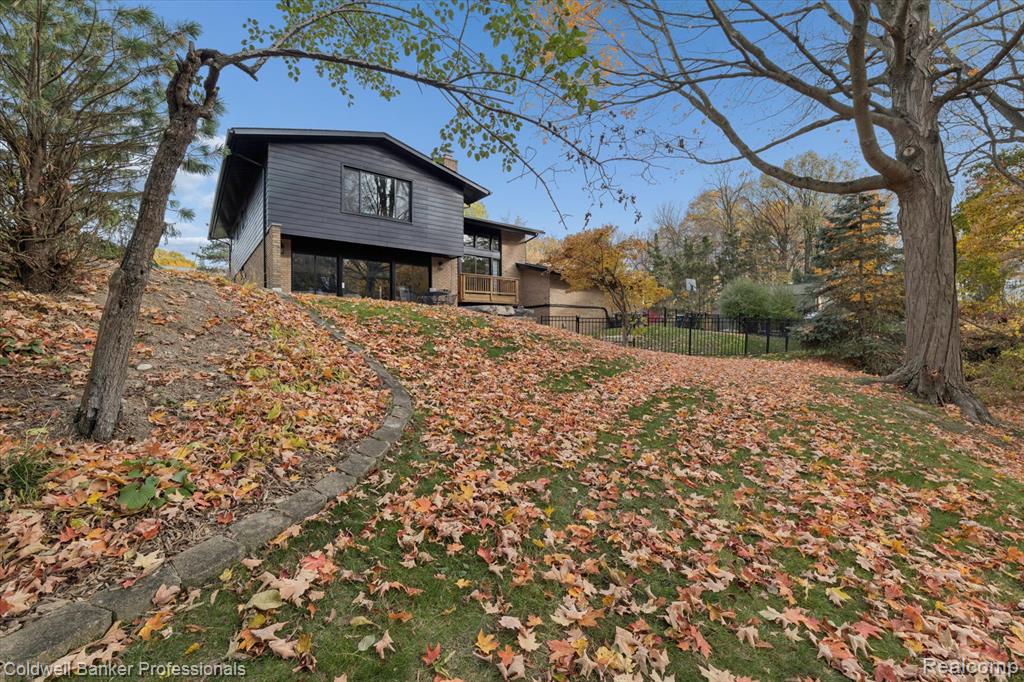 18275 Edenderry Street, Northville, MI 48168 — Photo 50