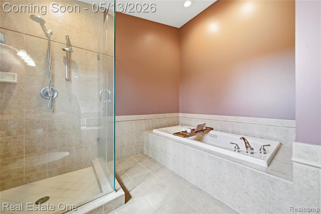 1031 Crestwood Court, South Lyon, MI 48178 — Photo 22
