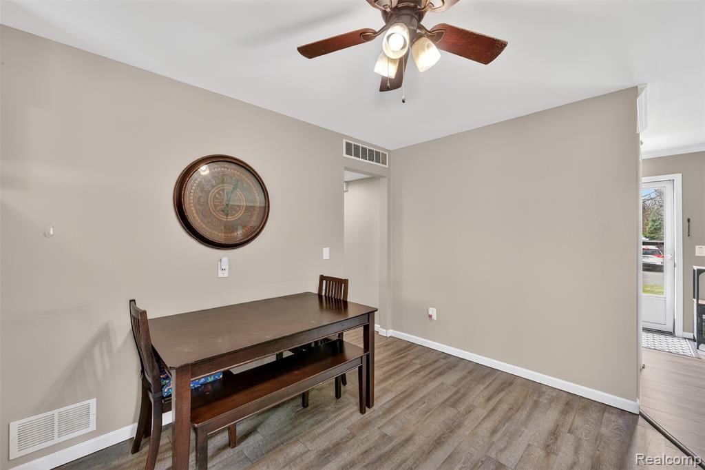 31674 Grove, Fraser, MI 48026 — Photo 10