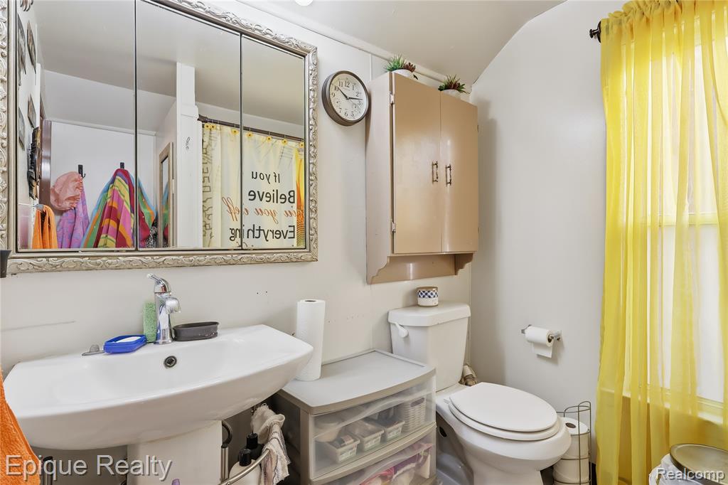8311 Olympia Street, Detroit, MI 48213 — Photo 10