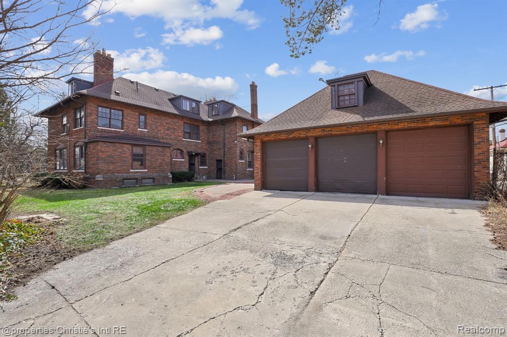 610 Chicago Boulevard, Detroit, MI 48202 — Photo 69