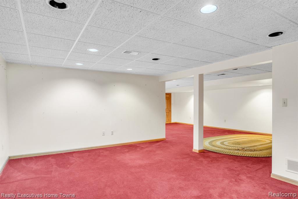 4680 Lakeshore Terrace, Fort Gratiot, MI 48059 — Photo 45