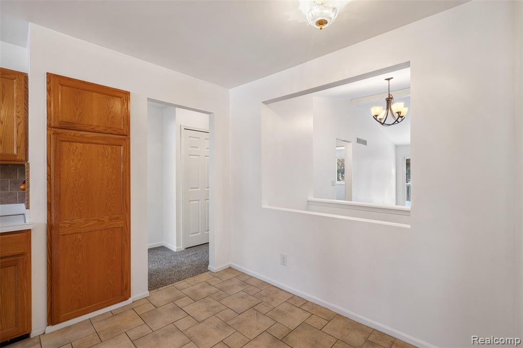 41816 Greenwood Lane, Clinton Twp, MI 48038 — Photo 8
