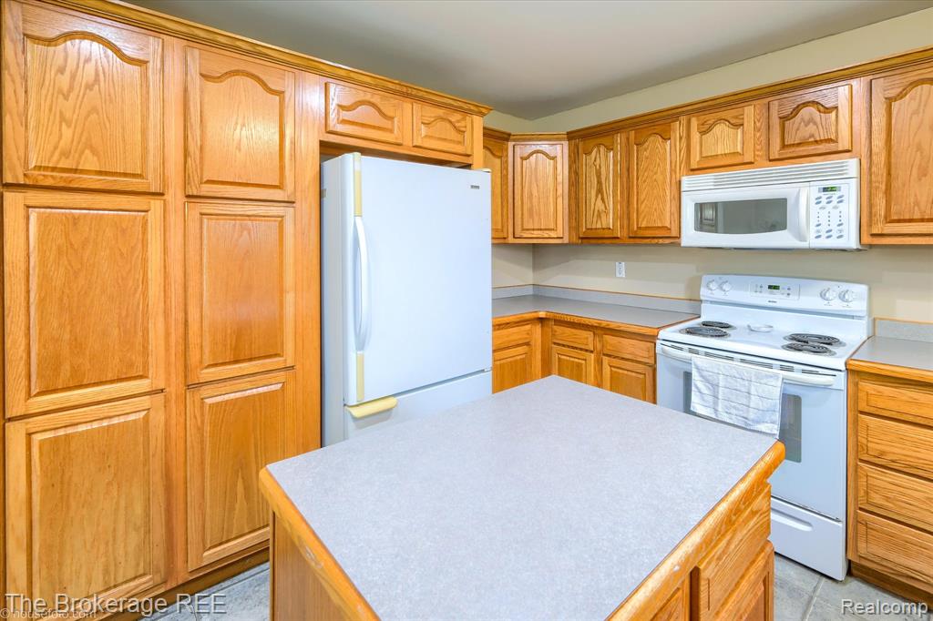 824 Janna Leigh Drive, Otter Lake, MI 48464 — Photo 25