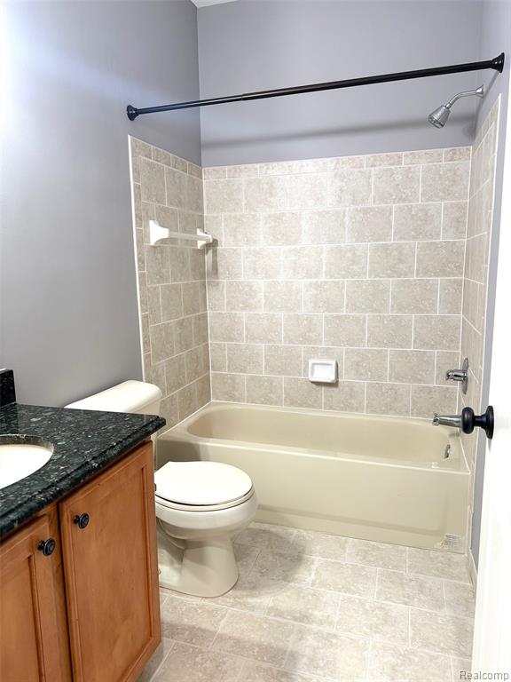 5112 Mesa Drive, Shelby Twp, MI 48316 — Photo 14
