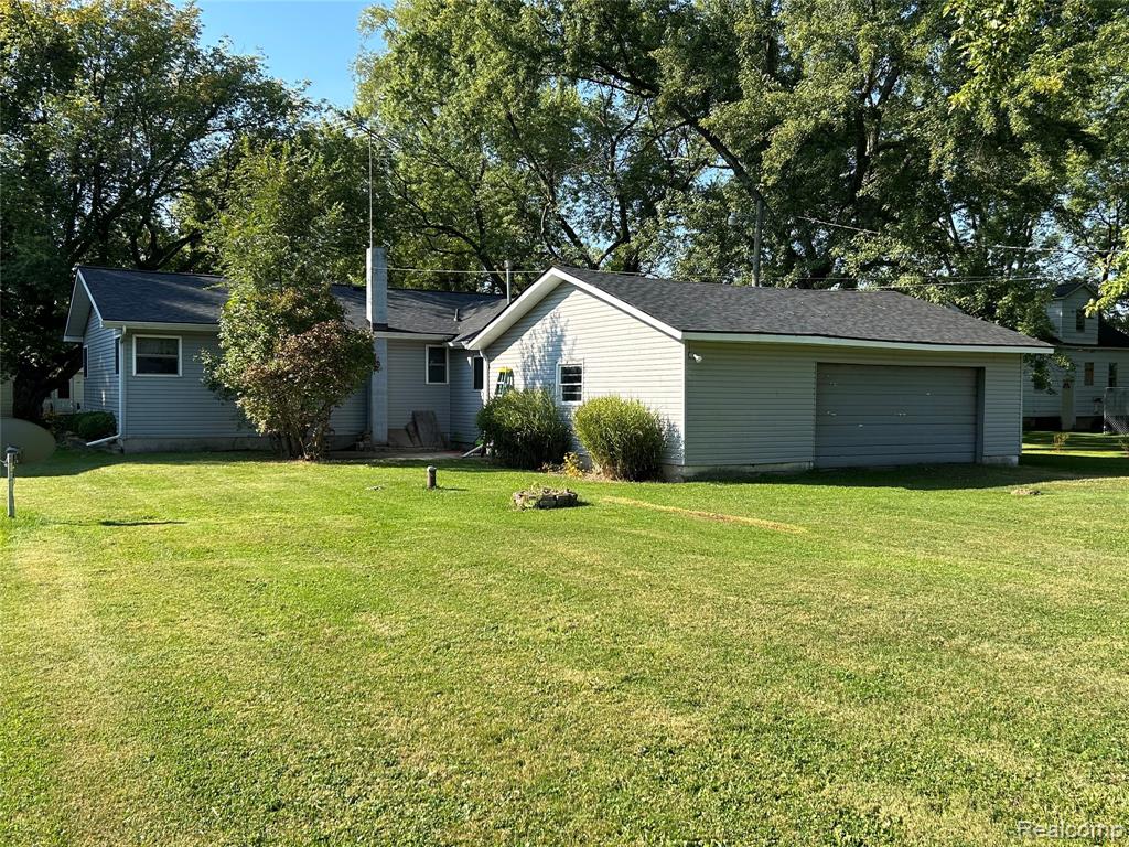5060 Armstrong Avenue, Fairgrove, MI 48733 — Photo 2