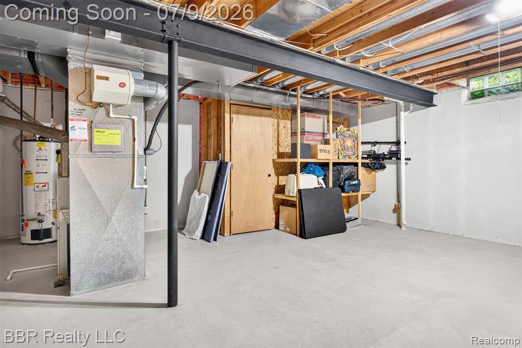 45411 Halston Court, Novi, MI — Photo 32