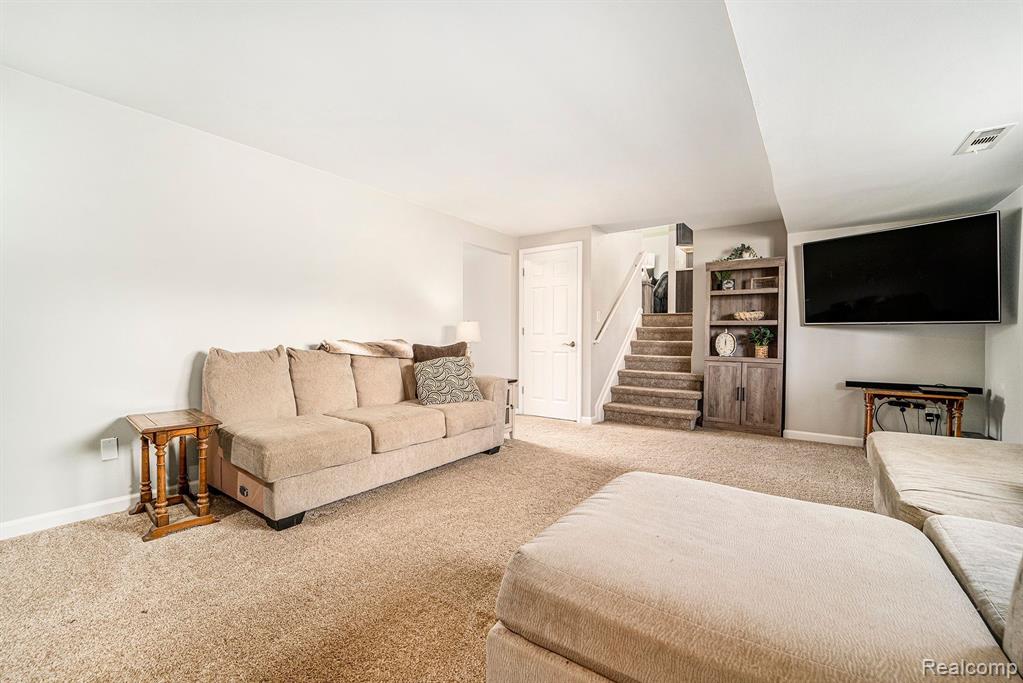 9703 TOWER Road, South Lyon, MI 48178 — Photo 20
