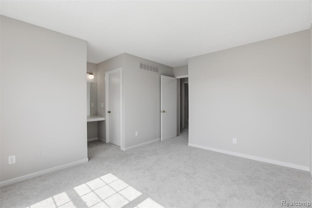 31192 Columbia Drive, Novi, MI, 48377