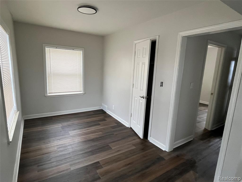 519 HIGHLAND Avenue, Pontiac, MI 48341 — Photo 11