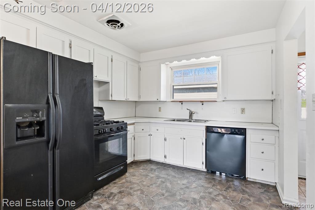 5908 Pine Street, Taylor, MI 48180 — Photo 9
