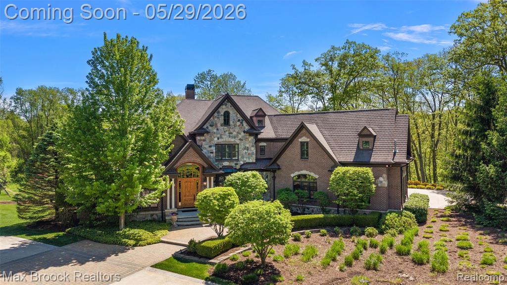 9716 Hadley Road, Clarkston, MI 48348