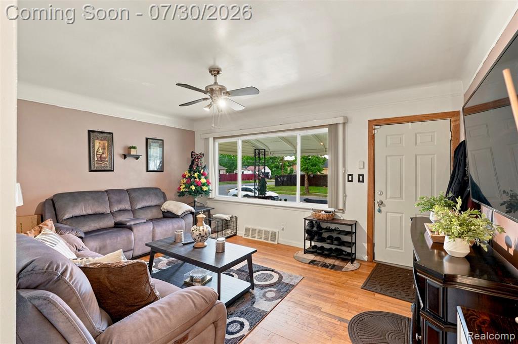 6539 Rosemont Avenue - Photo 4