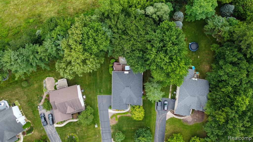 7185 Elderwood Circle, Clarkston, MI — Photo 48