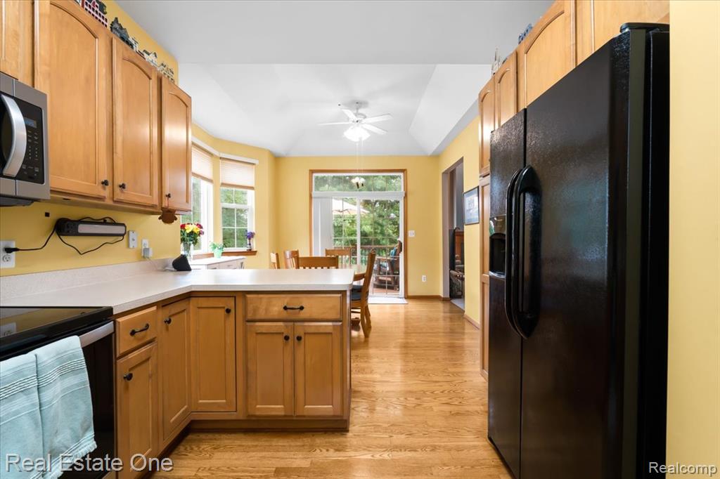 9952 Tioga Trail, Pinckney, MI 48169 — Photo 13