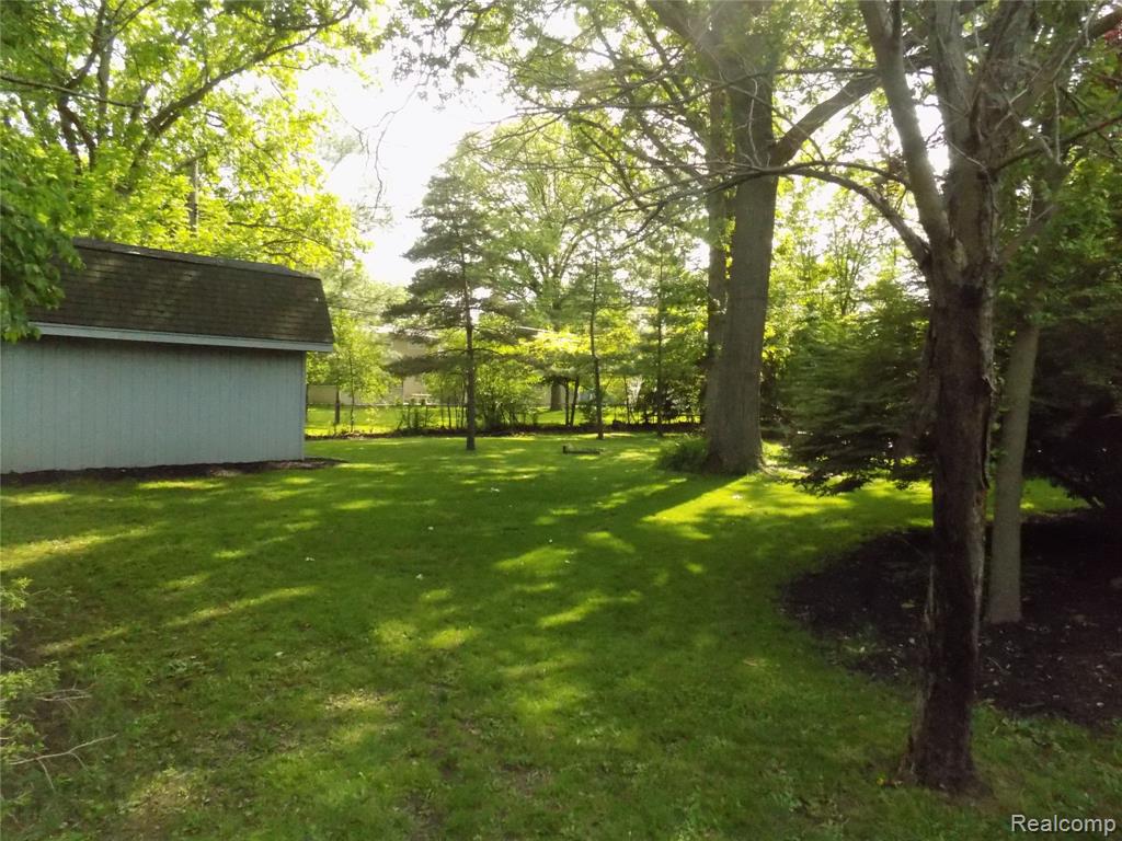 9207 Whitall Lane, Grosse Ile, MI 48138 — Photo 32