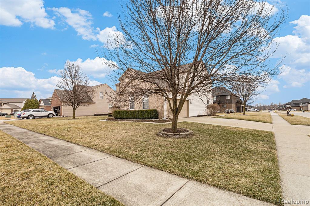 56324 Shakespeare Drive, Macomb, MI 48042 — Photo 23