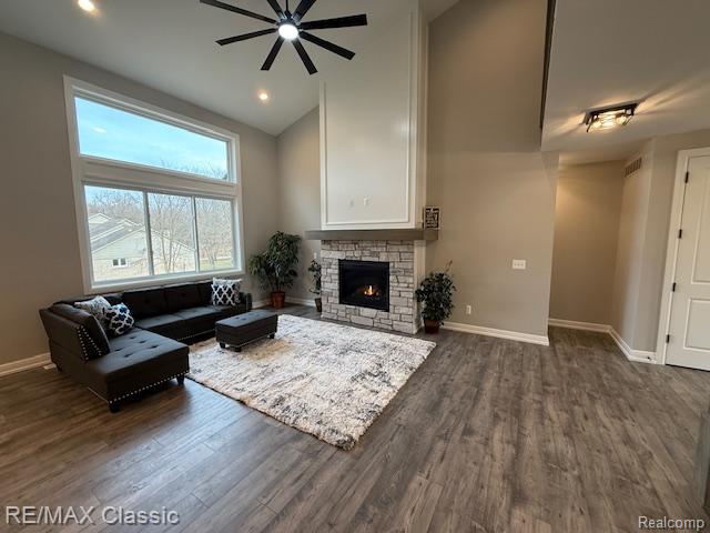 43 Canterwood, Highland, MI — Photo 4