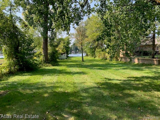 495 W Seymour Lake Road, Ortonville, MI — Photo 10