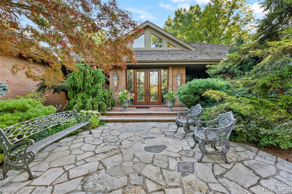 9 West Lane, Dearborn, MI 48124 — front exterior