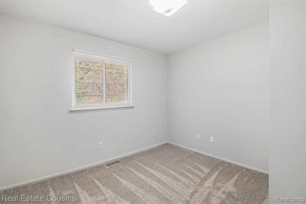 8351 Lange Road, Fowlerville, MI 48836 — Photo 14