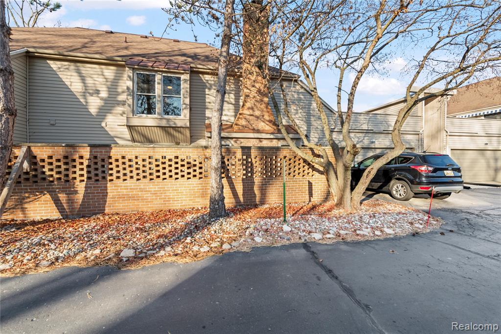 8309 Colony Drive, 21, Grosse Ile, MI 48138 — Photo 25
