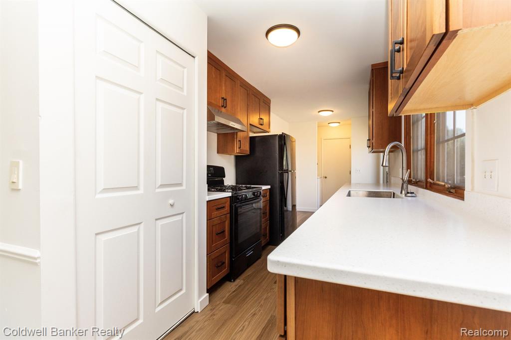 23793 STONEHENGE, Novi, MI — Photo 12