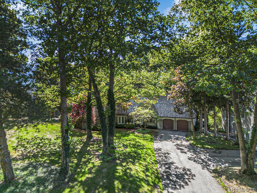 5459 Bristol Parke Drive, Clarkston, MI 48348 — Photo 28