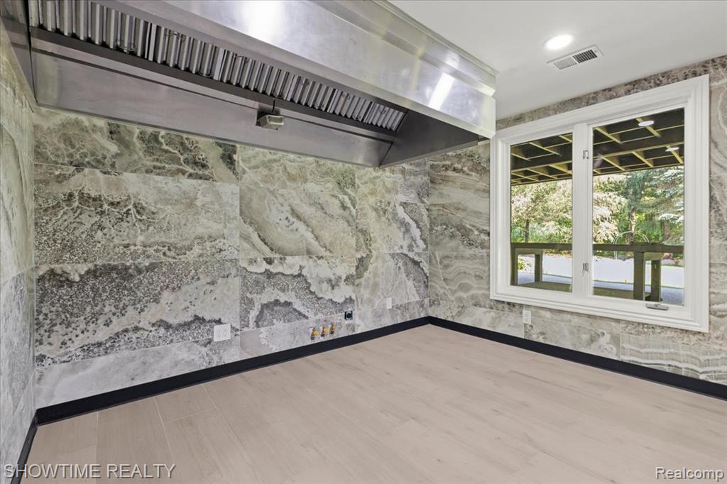 53650 Cherrywood Drive, Shelby Twp, MI 48315 — Photo 56