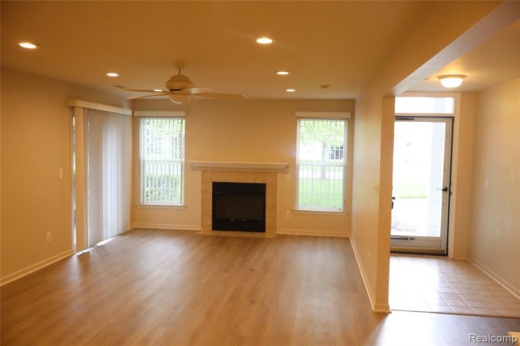 4580 BERKSHIRE Drive, Sterling Heights, MI 48314 — Photo 6