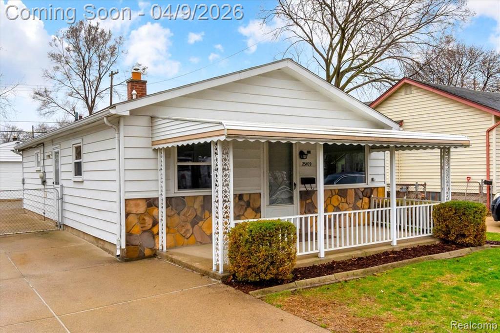 23109 Harding Avenue, Hazel Park, MI 48030 — Photo 2