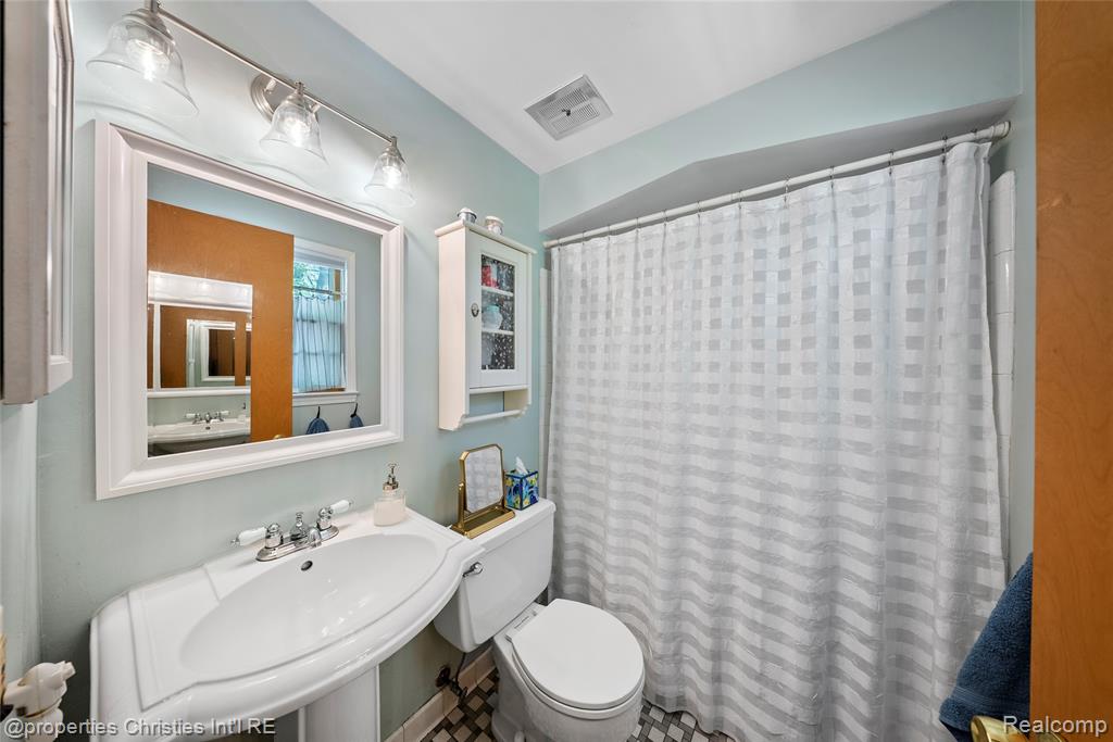 713 Claremont Street, Dearborn, MI 48124 — Photo 33