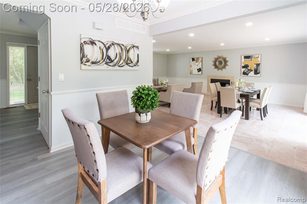 6910 Leytonstone Boulevard, West Bloomfield, MI — Photo 12