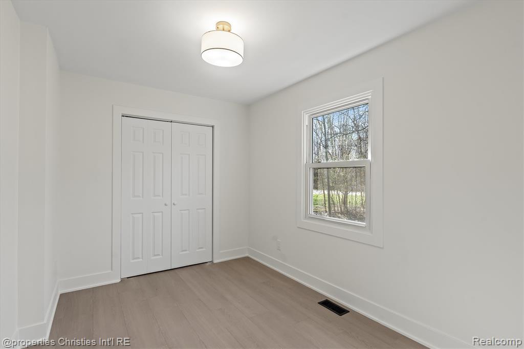 38590 Superior Street, Romulus, MI 48174 — Photo 6